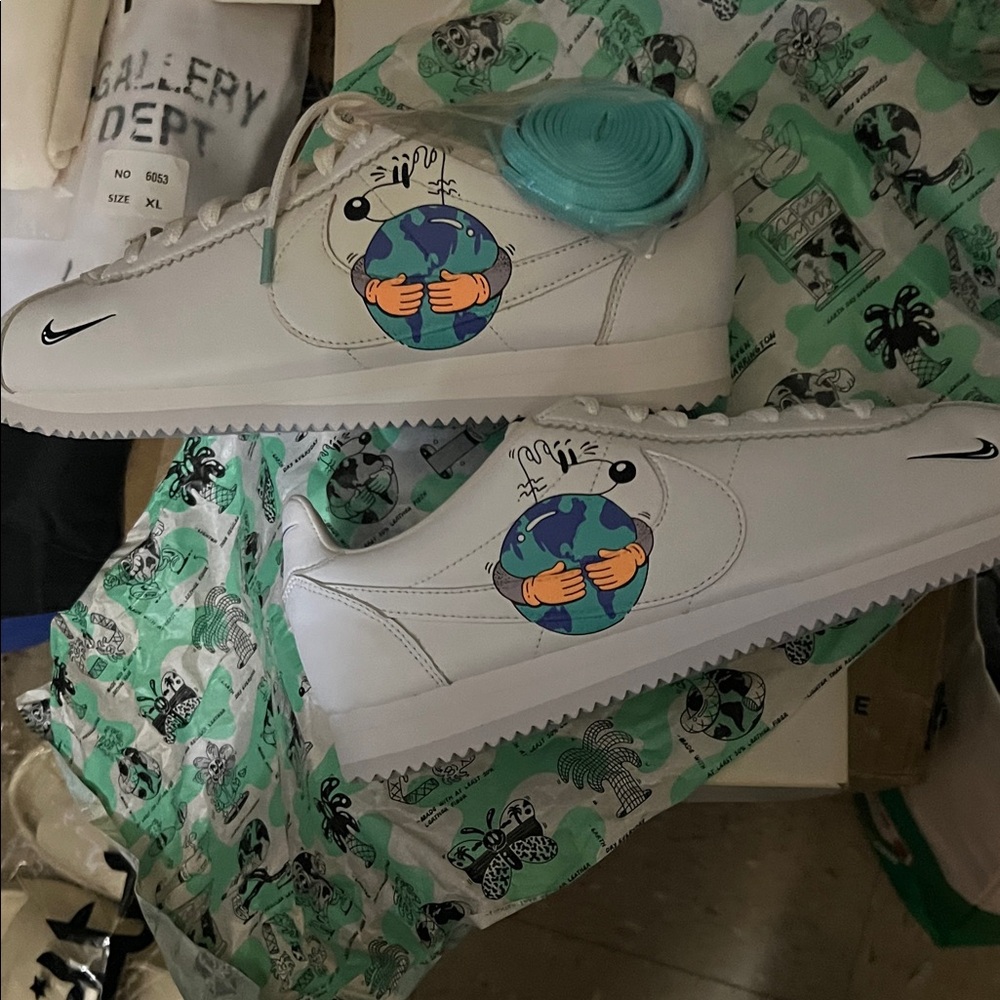 NWT Nike Cortez 2019 earth day with Green and Blue Graphics 🔥🔥🔥